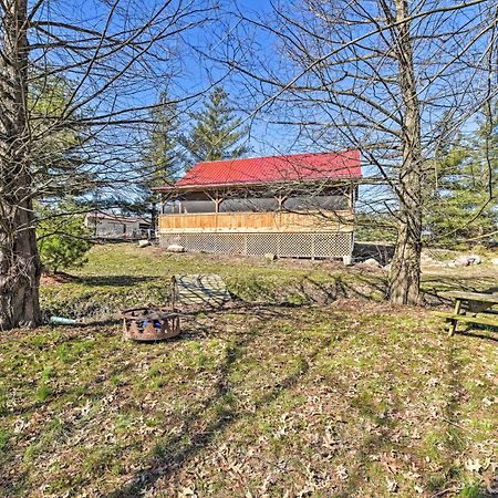 Honey House Cabin - A Quiet Countryside Retreat! Nappanee Εξωτερικό φωτογραφία