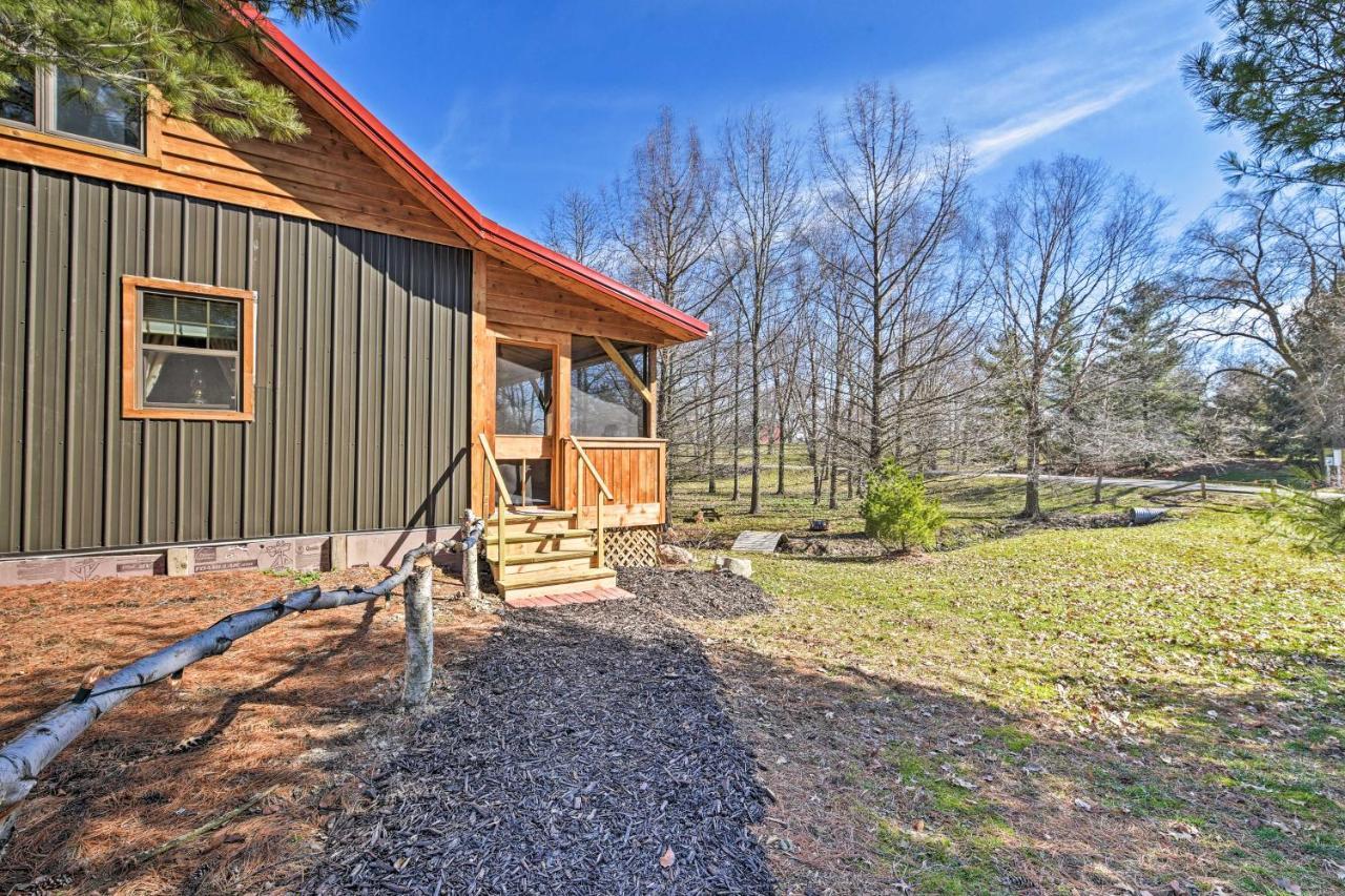 Honey House Cabin - A Quiet Countryside Retreat! Nappanee Εξωτερικό φωτογραφία