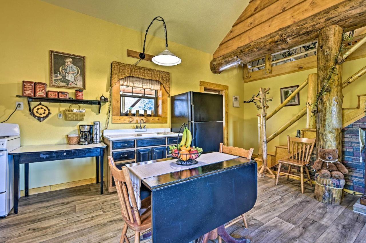 Honey House Cabin - A Quiet Countryside Retreat! Nappanee Εξωτερικό φωτογραφία