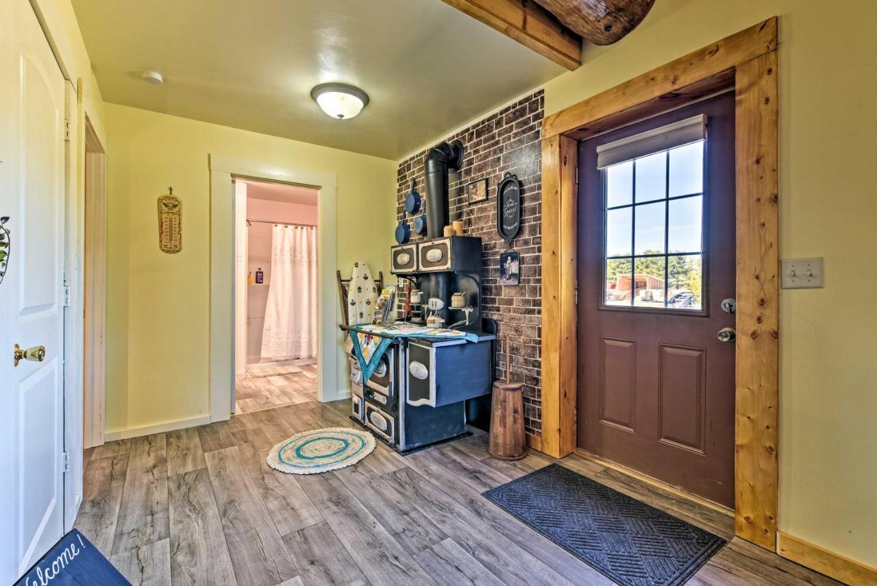 Honey House Cabin - A Quiet Countryside Retreat! Nappanee Εξωτερικό φωτογραφία
