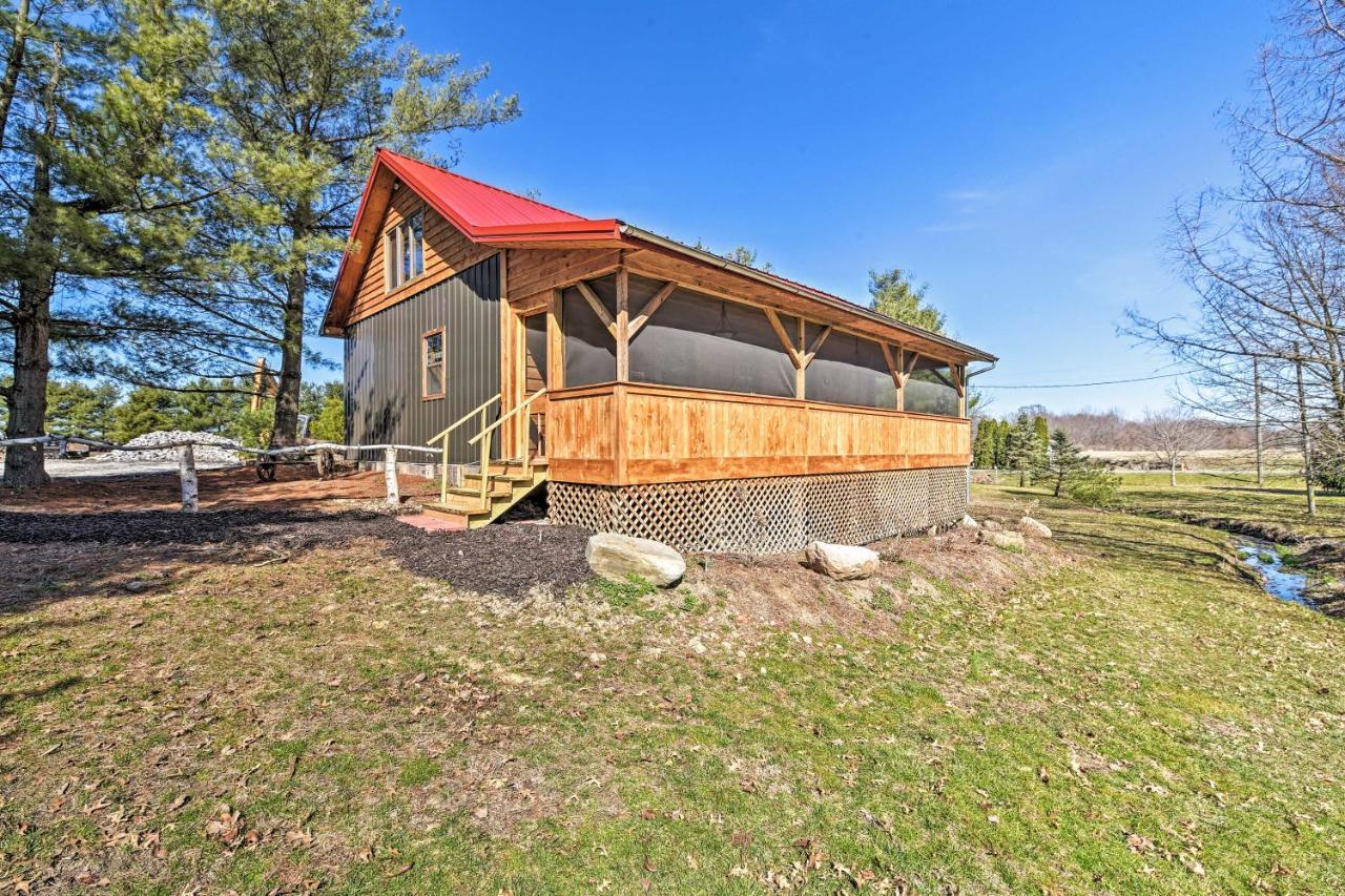 Honey House Cabin - A Quiet Countryside Retreat! Nappanee Εξωτερικό φωτογραφία